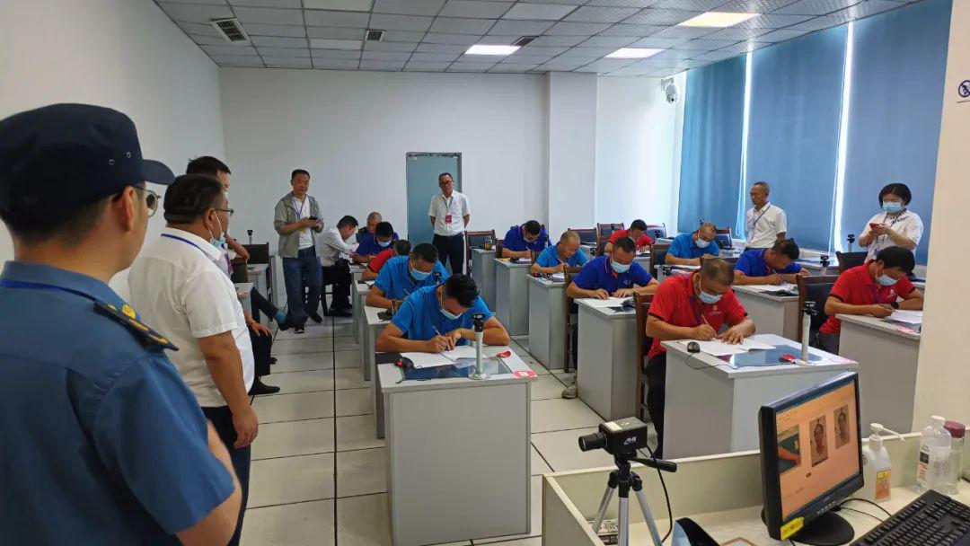 盐亭开展2022年“嫘祖工匠杯”机动车驾驶员培训技能竞赛,获奖的是你的教练吗?