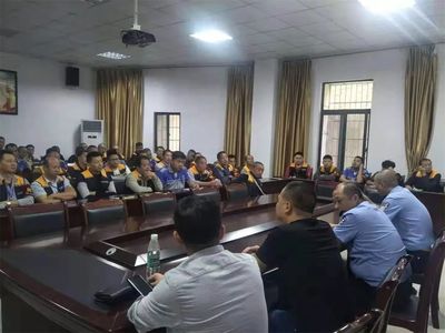 大足区环卫管理所多措并举,确保干干净净迎国庆