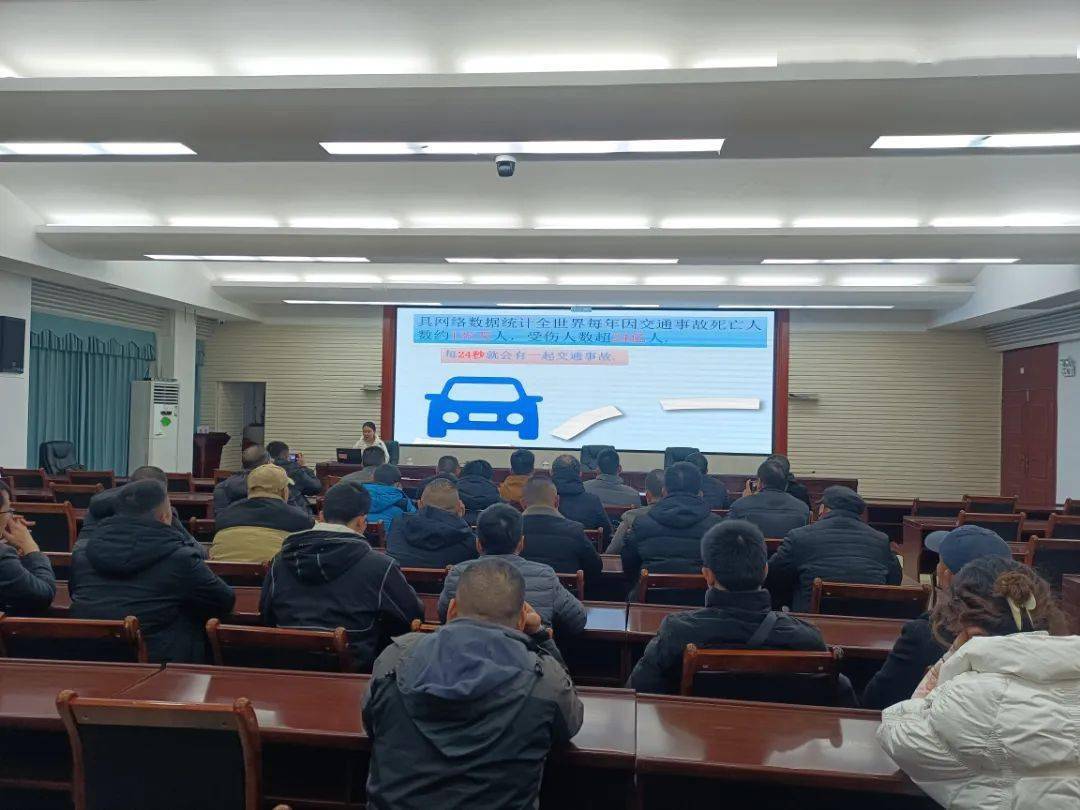 陇县平安出租车驾驶员继续教育培训! - 美篇