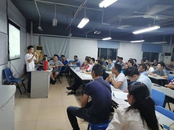 图 深圳起重机司机培训考证多少钱15天快速培训需要多久拿证 深圳职业培训