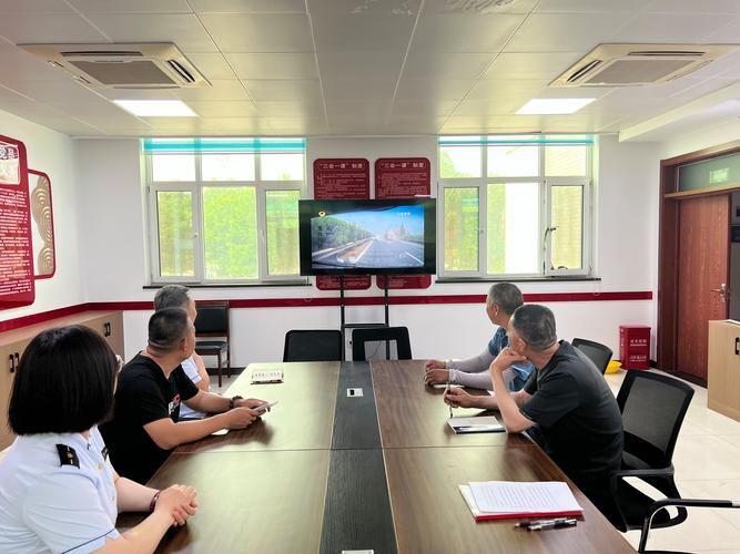 固安站组织开展驾驶员安全培训